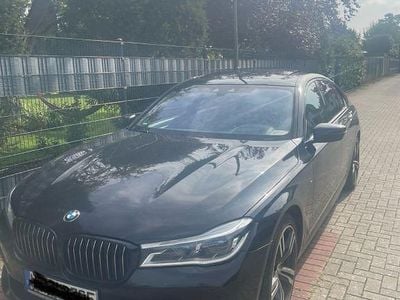 BMW 750