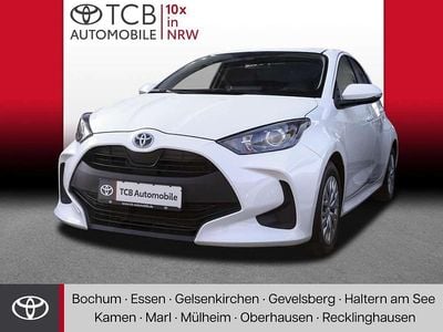 Usata Toyota Yaris Hybrid Business Edition 116 CV (85 kW) 2022 Bianco Utilitaria