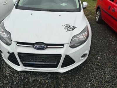 gebraucht Ford Focus 1,0 EcoBoost Turnier Titanium (defekt)