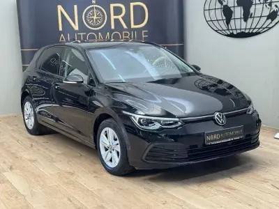 Gebraucht VW Golf VIII Life 132 PS (97 kW) 2023 Schwarz Limousine