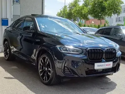 Gebraucht BMW X4 M Sport 360 PS (264 kW) 2023 Schwarz SUV
