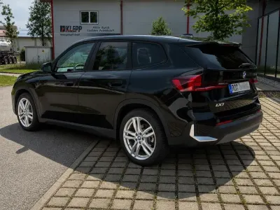 Gebraucht BMW iX1 230 kW (313 PS) 2023 Schwarz SUV