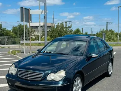 Gebraucht Mercedes C320 218 PS (160 kW) 2000 Blau Limousine