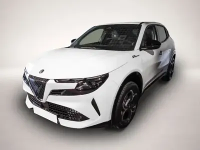Neu Alfa Romeo Junior Edizione Speciale 145 PS (106 kW) 2026 Weiß SUV
