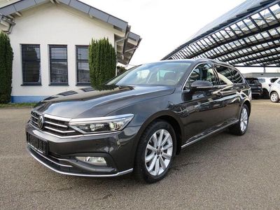 Grau Gebraucht 2023 VW Passat Elegance Kombi | 32.200 € (Teuer)