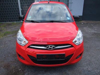 Gebraucht Hyundai i10 Edition 69 PS (50 kW) 2011 Rot Kleinwagen