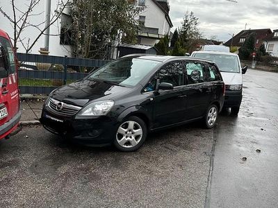 Schwarz Gebraucht 2009 Opel Zafira Family Van / Kleinbus | 2.650 € (Fairer Preis)