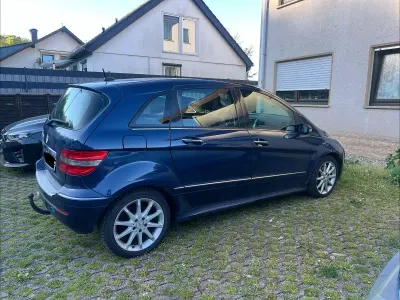 Używany Mercedes B200 140 KM (102 kW) 2006 Niebieski Minivan