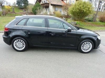 Second-hand Audi A3 Ambiente 150 CP (110 kW) 2015 Negru Berlinǎ