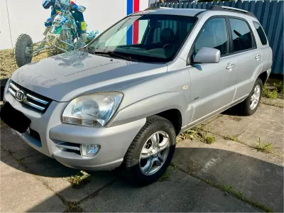 Gebraucht Kia Sportage 141 PS (103 kW) 2007 Silber SUV