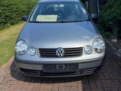 Gebraucht VW Polo 64 PS (47 kW) 2004 Silber Kleinwagen