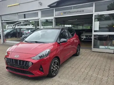 Gebraucht Hyundai i10 Style 84 PS (61 kW) 2020 Rot Kleinwagen