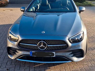 Gebraucht Mercedes E200 AMG 197 PS (144 kW) 2023 Grau Cabrio