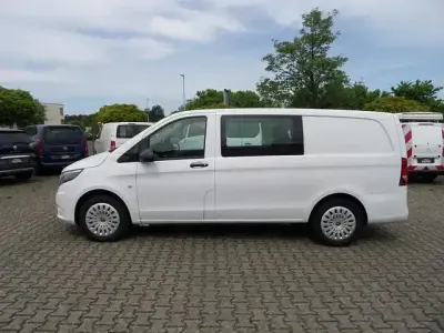 Gebraucht Mercedes Vito 190 PS (139 kW) 2020 Navyblau Van