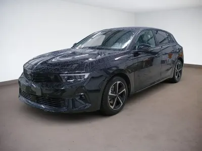 Używany Opel Astra 131 KM (96 kW) 2025 Czarny Hatchback