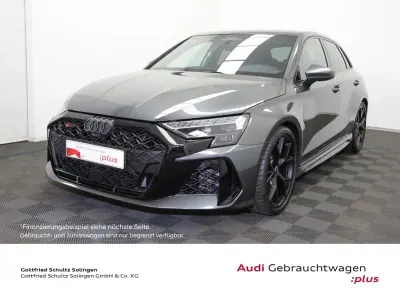 Neu Audi RS3 Sport 400 PS (294 kW) 2026 Daytonagrau perleffekt Limousine