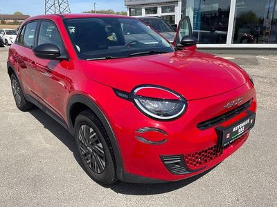 Second-hand Fiat 600 101 CP (74 kW) 2024 Roșu SUV