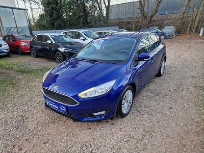 Blau Gebraucht 2016 Ford Focus Limousine | 10.500 € (Fairer Preis)