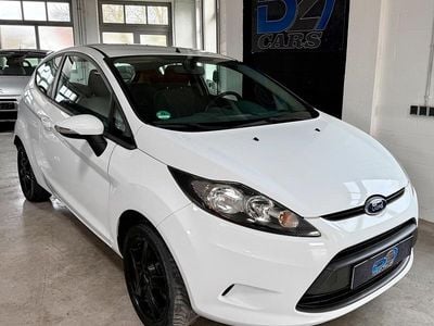 Gebraucht Ford Fiesta 60 PS (44 kW) 2010 Weiß Kleinwagen