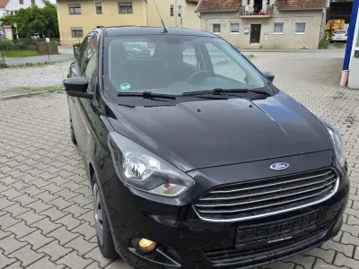 Gebraucht Ford Ka Plus 70 PS (51 kW) 2017 Schwarz Kleinwagen