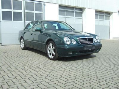 Mercedes E220
