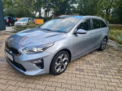 Używany Kia Ceed Sportswagon Spirit 140 KM (102 kW) 2018 Srebrny Kombi