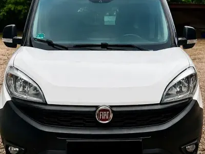 Gebraucht Fiat Doblò 95 PS (69 kW) 2018 Weiß Van / Kleinbus