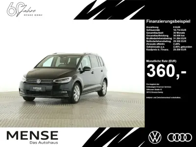 Gebraucht VW Touran Highline 150 PS (110 kW) 2024 Deep black perleffekt Van / Kleinbus