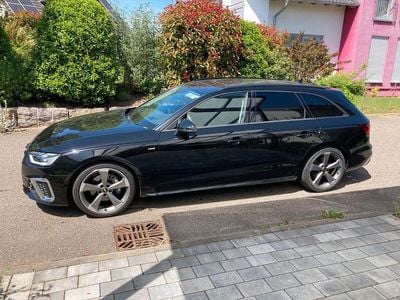 Schwarz Gebraucht 2022 Audi A4 S-Line Kombi | 33.400 € (Fairer Preis)