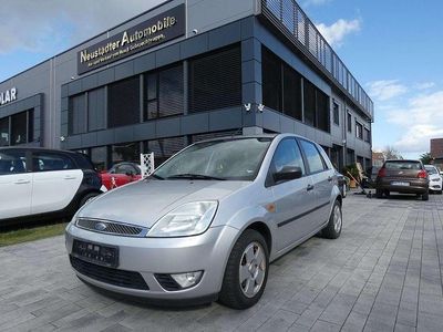 Gebraucht Ford Fiesta Ghia 101 PS (74 kW) 2002 Grau metallic Kleinwagen