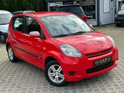 Gebraucht Daihatsu Sirion 91 PS (66 kW) 2008 Rot Kleinwagen