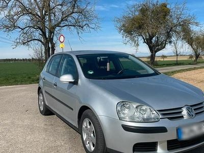 Usata VW Golf IV 75 CV (55 kW) 2005 Grigio Berlina