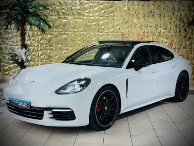 Gebraucht Porsche Panamera 4S Chrono 441 PS (324 kW) 2017 Weiß Kleinwagen