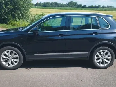 Gebraucht VW Tiguan Comfortline 150 PS (110 kW) 2017 Schwarz SUV