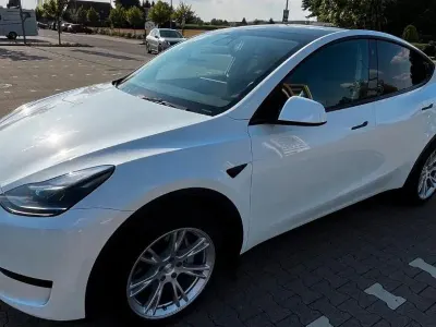 Gebraucht Tesla Model Y 378 kW (514 PS) 2023 Weiß SUV