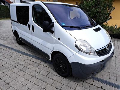 Usata Opel Vivaro 172 CV (126 kW) 2009 Bianco Monovolume