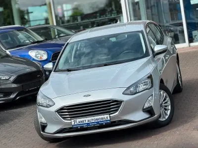 Gebraucht Ford Focus Titanium 125 PS (91 kW) 2021 Grau Limousine