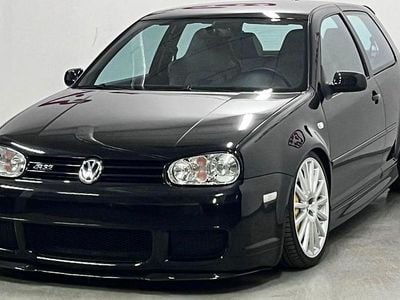 Schwarz Gebraucht 2002 VW Golf R Limousine | 32.990 €
