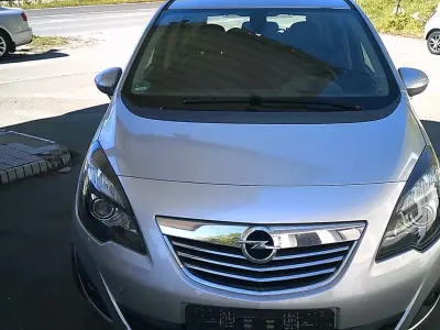 Brugt Opel Meriva Innovation 140 HK (102 kW) 2012 Sølv MPV