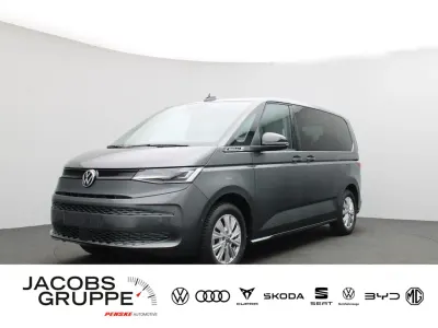 Gebraucht VW Multivan Basis 245 PS (180 kW) 2025 Grau Van / Kleinbus
