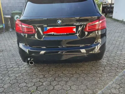 Gebraucht BMW 225 Active Tourer Advantage 224 PS (164 kW) 2020 Van / Kleinbus