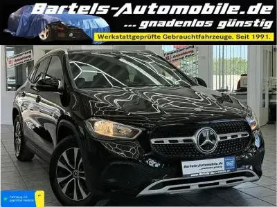 Gebraucht Mercedes GLA200 Style 150 PS (110 kW) 2021 Schwarz SUV