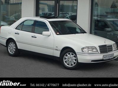 Weiß Gebraucht 1995 Mercedes C180 Elegance Limousine | 7.950 €