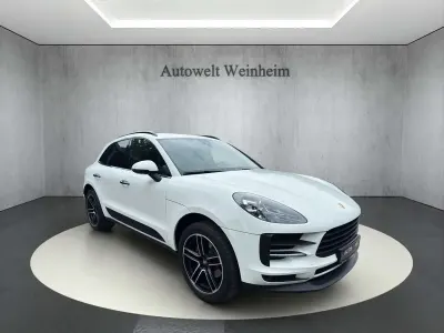 Begagnad Porsche Macan Sport 245 HK (180 kW) 2020 Vit SUV