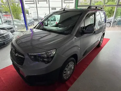 Gebraucht Opel Combo Edition 131 PS (96 kW) 2021 Grau Van / Kleinbus