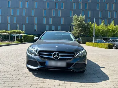 Gebraucht Mercedes C180 156 PS (114 kW) 2015 Grau Kombi