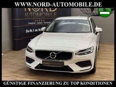 Gebraucht Volvo V60 Momentum 163 PS (119 kW) 2021 Ice white Kombi