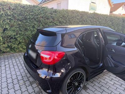 Gebraucht Mercedes A250 AMG line 211 PS (155 kW) 2014 Violet Limousine