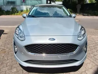 Gebraucht Ford Fiesta Cool & Connect 101 PS (74 kW) 2019 Silber Kleinwagen