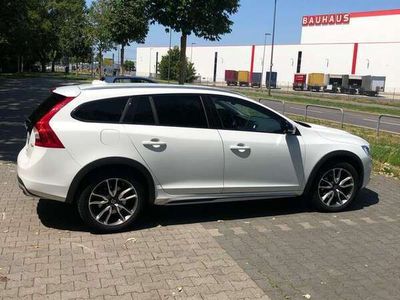 gebraucht Volvo V60 CC Kinetic